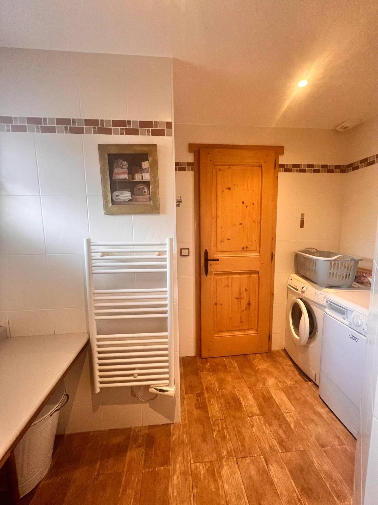 Charming Family Chalet For 8 People, With Private Hot Tub Les Clefs Exterior foto